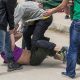Dua pelaku pencurian diamuk massa, setelah kepergok hendak membobol rumah di Bantul, sebelum akhirnya diserahkan ke polisi. (Foto Ilustrasi)