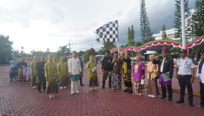 Semangat Sumpah Pemuda Berkobar di Tanah Bumbu: ASN dan Masyarakat Meriahkan Karnaval Pakaian Adat