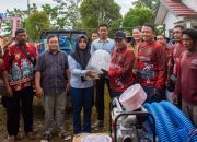 Pemkab Kapuas Salurkan Mesin Pakan dan Bibit Nila untuk Pokdatan Tamban Catur