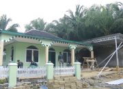 Perehaban Mushola di Desa Rejosari Masuki Tahap Akhir, Warga Gotong Royong Bersama TNI