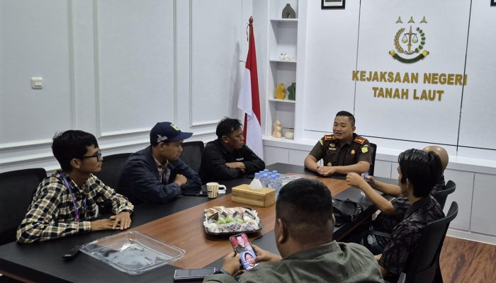 Kajari Tanah Laut Dorong Keterbukaan Informasi Hukum, Ajak Media Jadi Mitra Pengawal Keadilan