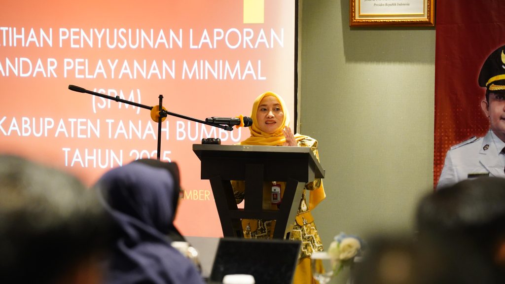 Sekda Tanah Bumbu Yulian Herawati membuka pelatihan penyusunan laporan SPM 2025 bersama perwakilan SKPD di Jakarta.