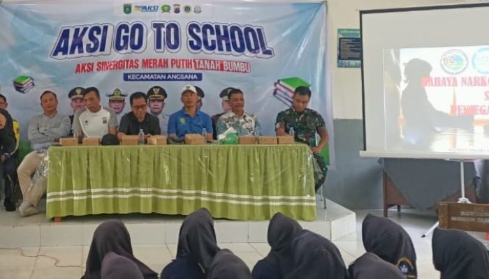 Aksi Go To School Tanah Bumbu Tanamkan Wawasan Kebangsaan hingga Anti-Narkoba ke Pelajar Angsana