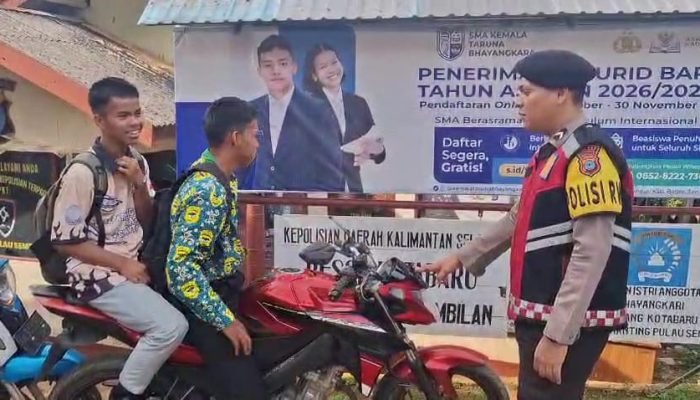 Polsek Pulau Sembilan Fokus Edukasi Keselamatan di Jalan Berkontur Ekstrem saat Operasi Zebra Intan 2025