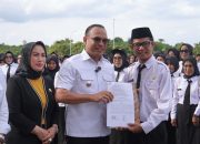 Pemkab Kotabaru Serahkan 2.409 SK PPPK Paruh Waktu, Dorong Pelayanan Publik Lebih Optimal