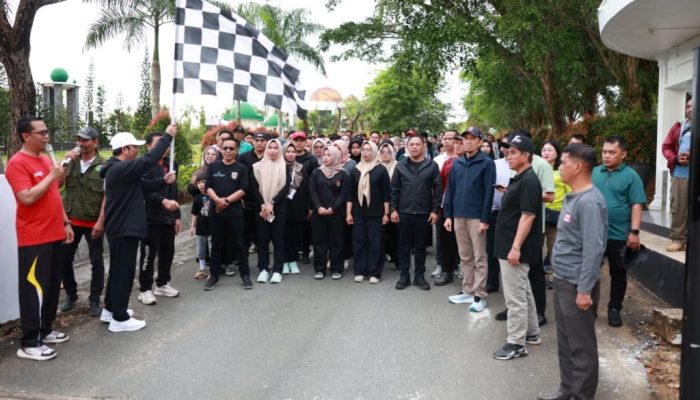 Ribuan Peserta Meriahkan Jalan Sehat SKPD Tanah Bumbu Peringati Hari Sumpah Pemuda