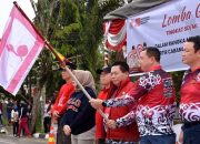 Bupati Kapuas Lepas Peserta Lomba Gerak Jalan Pada Peringatan Hari Pramuka ke-64