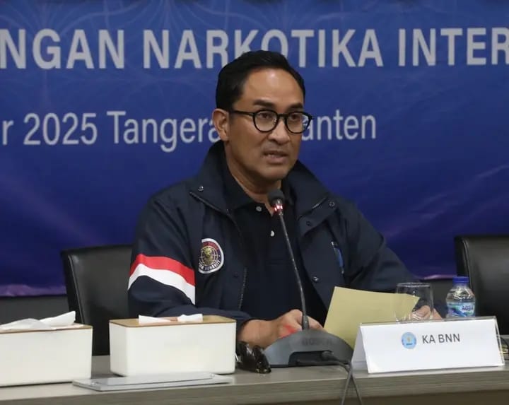 Kepala BNN Suyudi Ario Seto menyampaikan penjelasan mengenai operasi penangkapan Dewi Astutik saat konferensi pers.