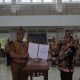 Bupati Pulang Pisau H Ahmad Rifa’i saat mengukuhkan Dewan Kesenian Daerah periode 2025–2029 di Aula Banama Tingang
