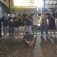 Ket Foto : Tim Resmob Satreskrim Polres Kapuas bersama Polsek Selat dan Polsek Sungai Durian, berhasil mengamankan tersangka AM, dalam kasus penganiayaan. pada Sabtu (13/12/2025) malam. (FOTO IST)