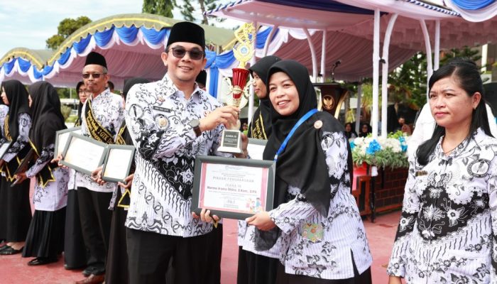 Bupati Tanah Bumbu Dorong Guru Berinovasi, Janjikan Pendataan Kesejahteraan