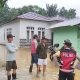 Banjir menggenangi rumah warga di Kecamatan Muara Uya, Kabupaten Tabalong, setelah hujan deras sepanjang malam.