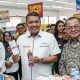 Seremoni peluncuran kerja sama Pertamina Patra Niaga dan Indomaret untuk pembelian E-Voucher MyPertamina di SPBU Gading Serpong, Tangerang.