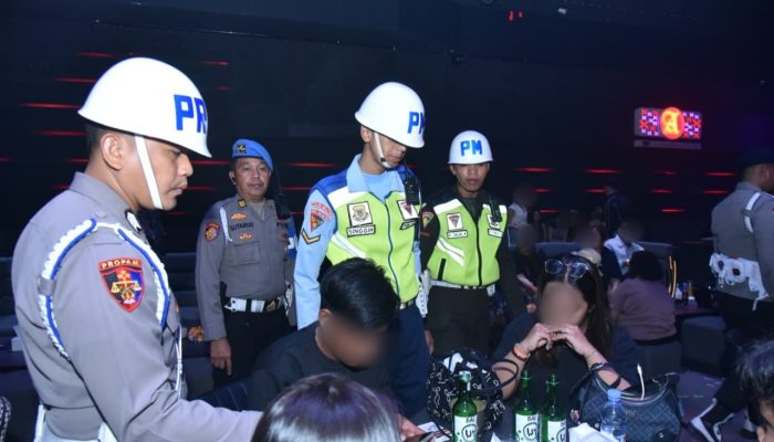Propam Polda Kalsel dan POM TNI Gelar Operasi Gabungan di THM Jelang Natal dan Tahun Baru