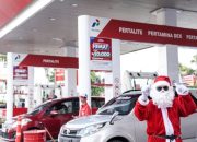 Sinterklas Hadir di SPBU Manado, Natal Pelanggan Pertamina Jadi Berkesan