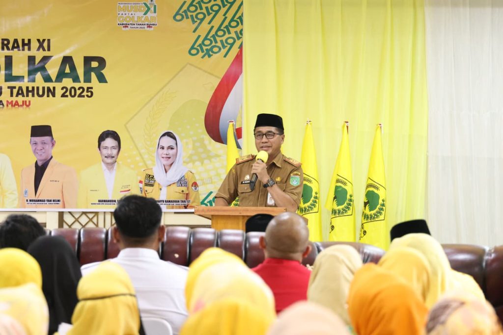 Pembukaan Musda XI Partai Golkar Kabupaten Tanah Bumbu Tahun 2025 oleh perwakilan Bupati Tanah Bumbu di Hotel Medina Kusan Hilir.