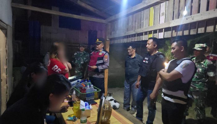 Patroli Gabungan Tertibkan Warung Remang-remang di Murung Pudak, Delapan Botol Miras Disita