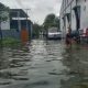 Banjir merendam rumah warga di Lamongan akibat luapan Bengawan Jero dan naiknya elevasi Bendungan Blawi