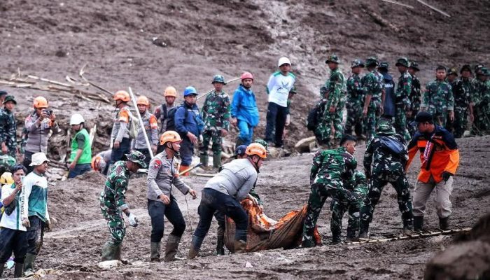 23 Prajurit Marinir Hilang dalam Longsor Cisarua Bandung Barat, Empat Ditemukan Meninggal