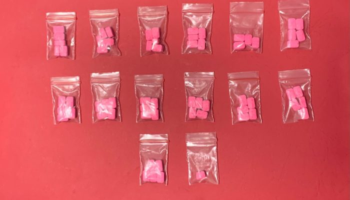 Pria di Tabalong Ditangkap Polisi, Puluhan Pil Ekstasi Disita dari Rumah Kontrakan