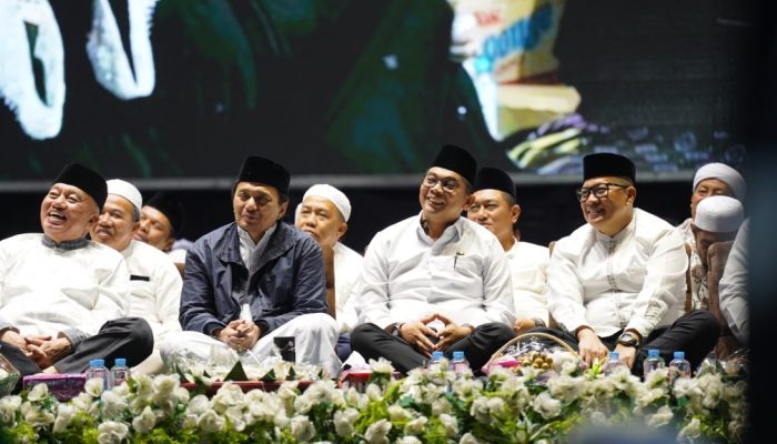 Bupati Tanah Bumbu Hadiri Peringatan Isra Mi’raj dan Haul Guru Sekumpul