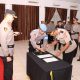 Upacara sertijab Wakapolres dan Kapolsek Anjir Pasar yang dipimpin Kapolres Barito Kuala di Mapolres Batola