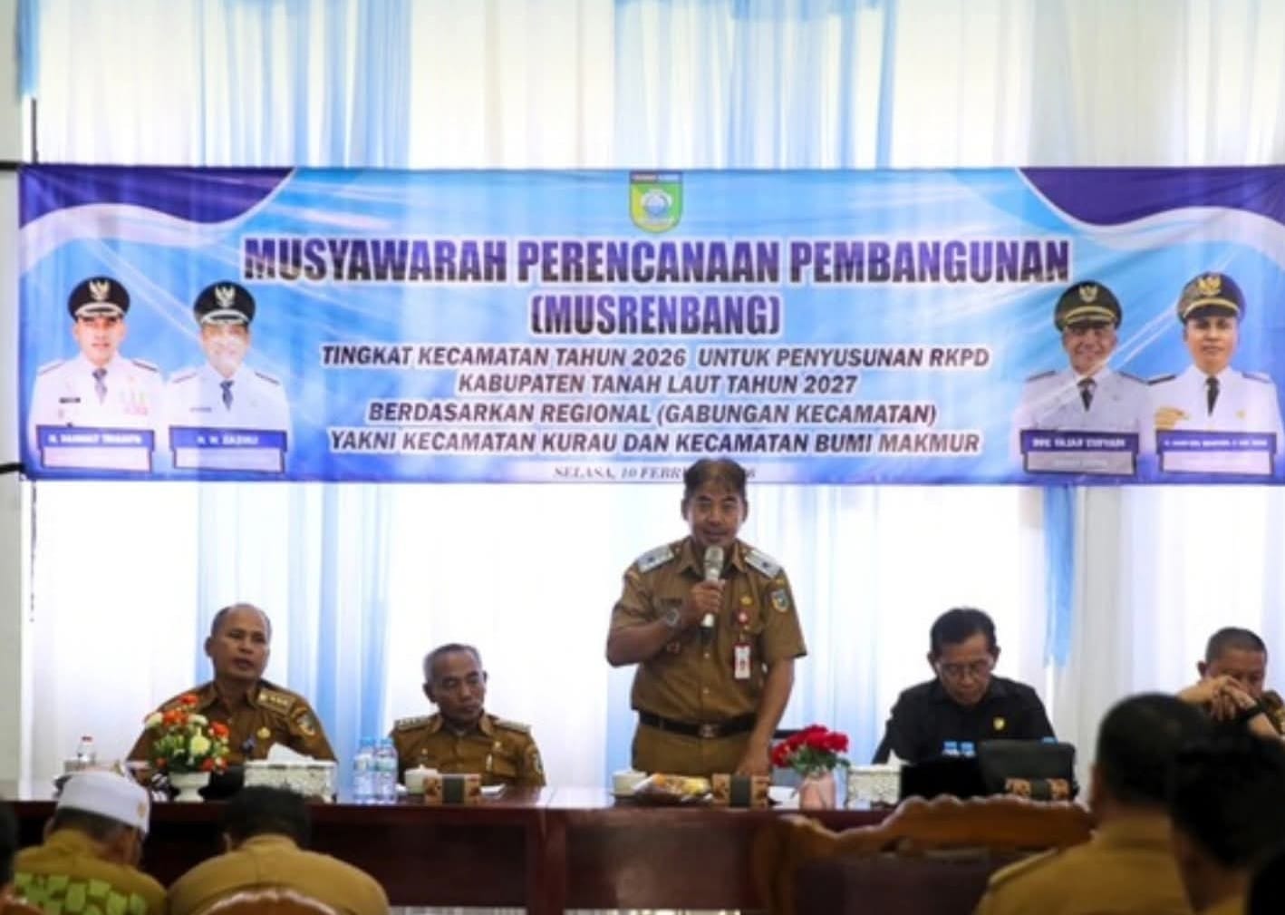 Peserta Musrenbang RKPD Kecamatan Kurau dan Bumi Makmur berdiskusi menyusun prioritas program pembangunan daerah tahun anggaran 2027.