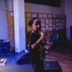 Gandhi Sehat tampil bernyanyi di atas panggung saat membawakan lagu dalam pertunjukan musik sebelum album Cita-citaku Ga Jadi Polisi ditarik dari platform streaming.