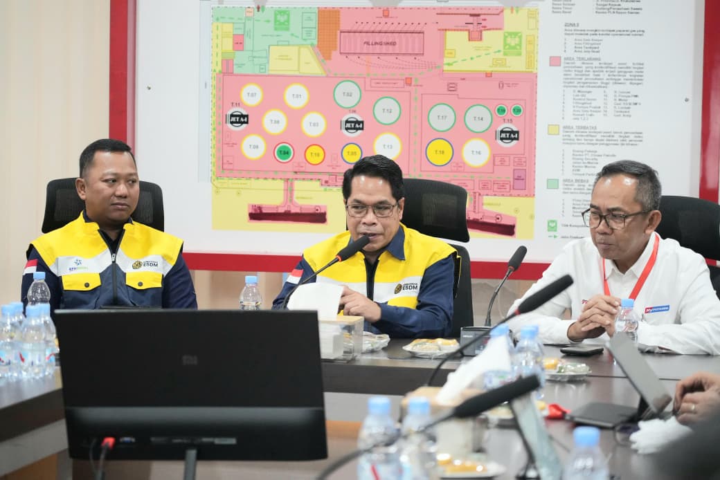 Rapat koordinasi BPH Migas dan Kementerian ESDM membahas kondisi distribusi BBM Kalimantan Barat
