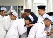 Pemkab Tanah Bumbu Salurkan Santunan Anak Yatim dalam Safari Ramadan 1447 H
