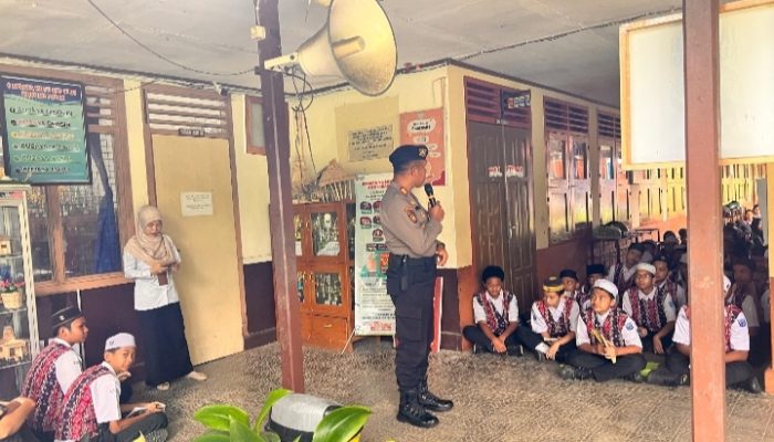Police Goes To School, Polres Tabalong Turun ke SMP Cegah Kenakalan Remaja Sejak Dini