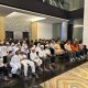 Kegiatan buka puasa bersama anak panti asuhan dalam program sosial Ramadan di ARTOTEL TS Suites Surabaya.