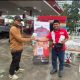 Pembagian takjil gratis oleh Pertamina Retail di SPBU COCO dalam program MyPertamina Berbagi Ramadan 2026.
