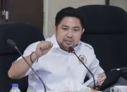 Anggota DPRD Kalsel H.M. Syaripuddin memberikan pernyataan terkait evaluasi Program Makan Bergizi Gratis dalam forum rapat.