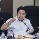 Anggota DPRD Kalsel H.M. Syaripuddin memberikan pernyataan terkait evaluasi Program Makan Bergizi Gratis dalam forum rapat.