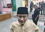 Wali Kota Palangka Raya Fairid Naparin memberikan keterangan kepada awak media terkait relokasi Puskesmas Kayon dan rencana layanan kesehatan 24 jam.