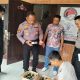 Petugas Polres Tabalong memperlihatkan barang bukti hasil pengungkapan kasus dalam Operasi Sikat Intan 2026.