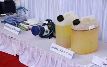 Barang bukti bahan kimia dan peralatan laboratorium narkoba hasil pengungkapan BNN di Bali.