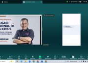 Anang Fadhilah mempresentasikan materi tentang viralisasi emosional dalam perilaku sosial pada Indonesia Online Media Forum 2026 melalui pertemuan virtual.