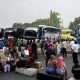 Pemudik menunggu keberangkatan bus di terminal saat arus mudik Lebaran.