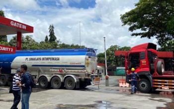Terminal Pertamina Malang di Jalan Halmahera, Kota Malang, sebagai pusat distribusi BBM untuk wilayah Malang Raya.