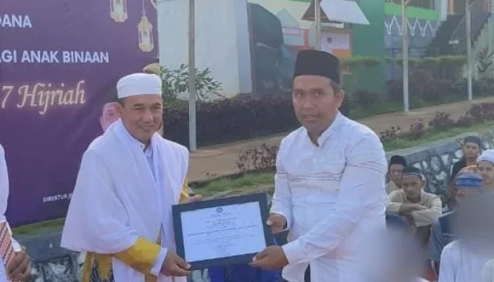 Kemenag Tanah Bumbu Terima Penghargaan Lapas Batulicin, Kepala Kemenag: Pembinaan Keagamaan Kunci Perubahan