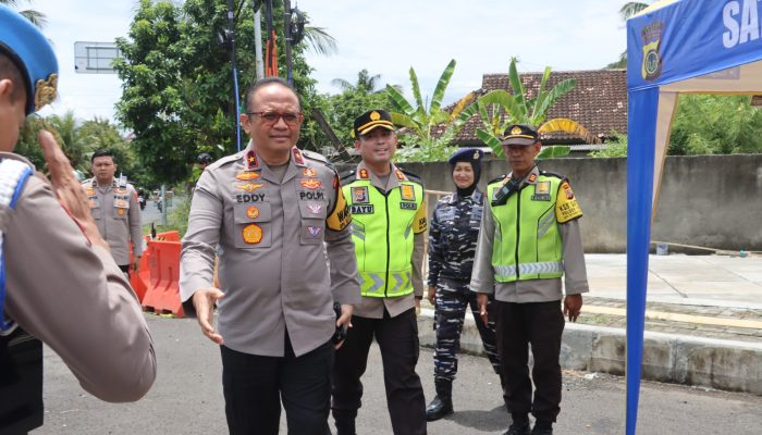 Polres Bantul Terapkan One Way di Parangtritis, Arus Lebaran Meningkat