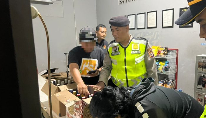 Polres Bantul Razia Miras dan Karaoke Ilegal, 24 Botol Disita