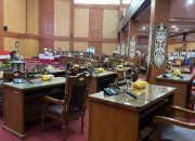 Ruang sidang DPRD Palangka Raya terlihat sepi karena banyak anggota tidak hadir sehingga paripurna batal dilaksanakan.