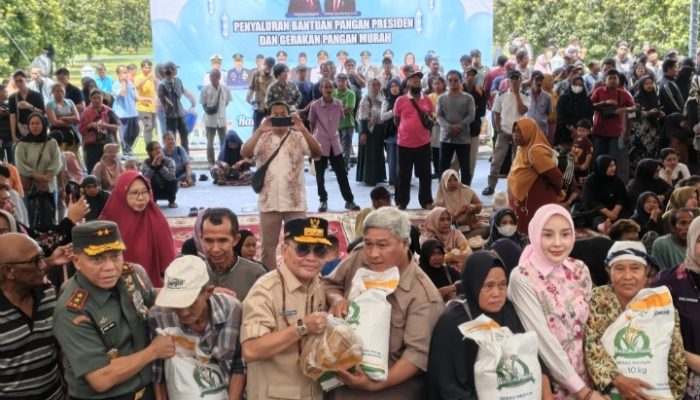 Pemprov Kalteng Salurkan Banpres dan KHBS, Agustiar Sabran Tegaskan Bantuan Tepat Sasaran