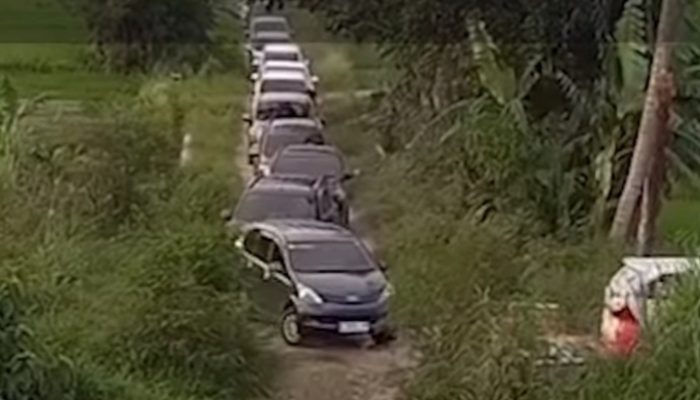 Ratusan Pemudik Tersesat ke Sawah di Sleman Ikuti Google Maps