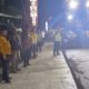 Ket Foto : Bupati Kapuas H. Muhammad Wiyatno saat meninjau progress pekerjaan pengaspalan jalan Nasional yang berada di Jalan Meranti pada, Senin (9/3/2026, malam. (FOTO: IST)