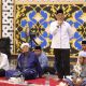Bupati Tanah Bumbu Andi Rudi Latif memberikan sambutan pada kegiatan Safari Ramadan Pemkab Tanah Bumbu di Masjid Agung Nurussalam Batulicin.