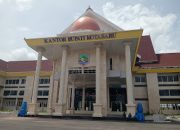 Gedung Kantor Bupati Kotabaru di Kalimantan Selatan yang menjadi pusat pemerintahan Kabupaten Kotabaru.